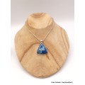 Pendentif en Shattuckite naturelle triangulaire Pendentifs pierres naturelles PU7.4