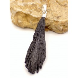 Pendentif argent Cyanite Noire Brute Pendentifs pierres naturelles PU58