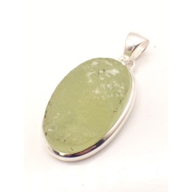 Pendentif en Préhnite brute forme ovale Bijoux en Préhnite PU64.1