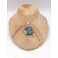 Gros pendentif Labradorite sculptée fleur - Bijoux en Labradorite