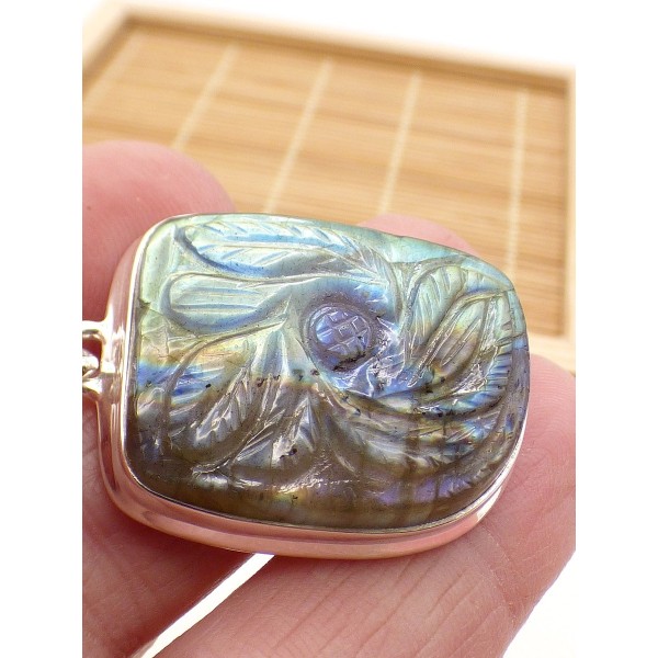 Pendentif Labradorite sculptée fleur Bijoux en Labradorite PU88.1