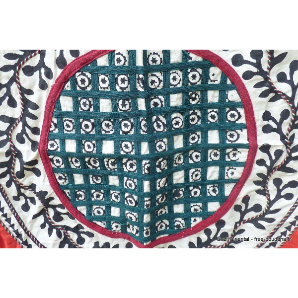 Nappe tibétaine en coton brodé bordeau rouge Tentures tibétaines Bouddha NTK4