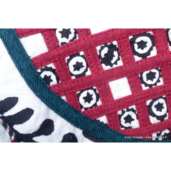 Nappe tibétaine en coton brodé écru kaki bordeau Tentures tibétaines Bouddha NTK6