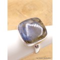 Bague Labradorite bleu carrée taille 60/61 Bijoux en Labradorite XV54.10