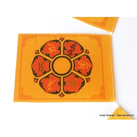 Drapeaux tibétains Chenrezi en soie cartonnée guirlande 10 Népal