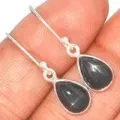 Clous d'oreilles Black Star Diopside ronde ou ovale - Boucles d'oreilles en pierres naturelles