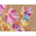 Châle ethnique brodé fleurs beige - Châles en laine faits main