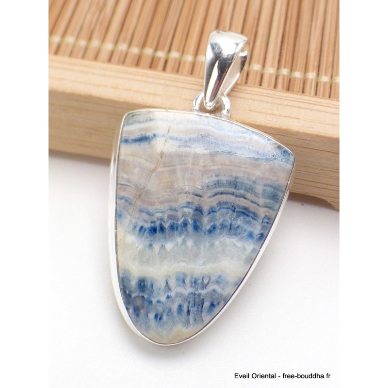 Pendentif Scheelite bleue semi-oval Pendentifs pierres naturelles PAC5.3