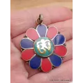 Pendentif tibétain fleur Om Tibétain - Pendentifs tibétains bouddhistes
