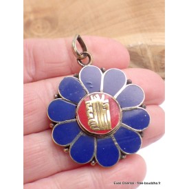 Pendentif tibétain Kalachakra – Fleur métal & résine du Népal