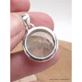 Pendentif Quartz Rutile noir sur Préhnite - Bijoux en Préhnite