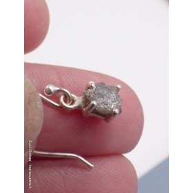 Boucles d'oreilles en Diamant brut serti griffes Boucles d'oreilles en pierres LAM74