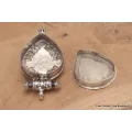 Pendentif Bouddhiste Ghau poison forme goutte - Pendentifs tibétains bouddhistes