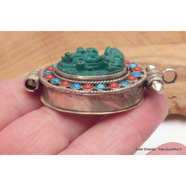Pendentif poison bouddhiste ghau Tara verte Pendentifs Ghau PGH4