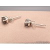 Clous d'oreilles en Diamant brut serti griffes Bijoux en Diamant Brut YM79