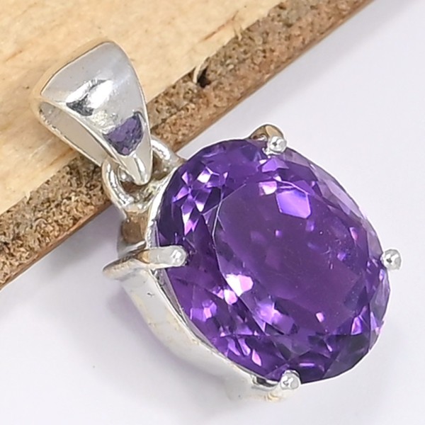 Pendentif Améthyste facettée diamant oval qualité AAA Bijoux en Améthyste CWA3.3