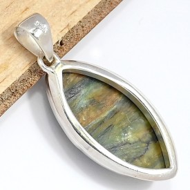 Pendentif Cyanite Mermaid striures vert gris Pendentifs pierres naturelles CWA4.3