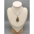Pendentif bijou Actinolite verte forme goutte - Bijoux en Actinolite