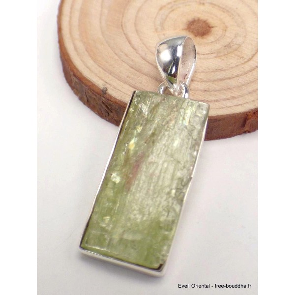 Pendentif en Cyanite verte brute serti clos Bijoux en Cyanite Verte PAC13.4-a