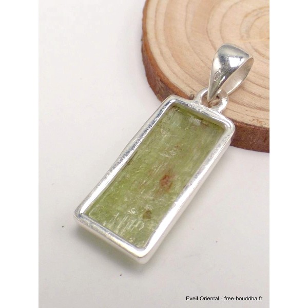 Pendentif en Cyanite verte brute serti clos Bijoux en Cyanite Verte PAC13.4-a