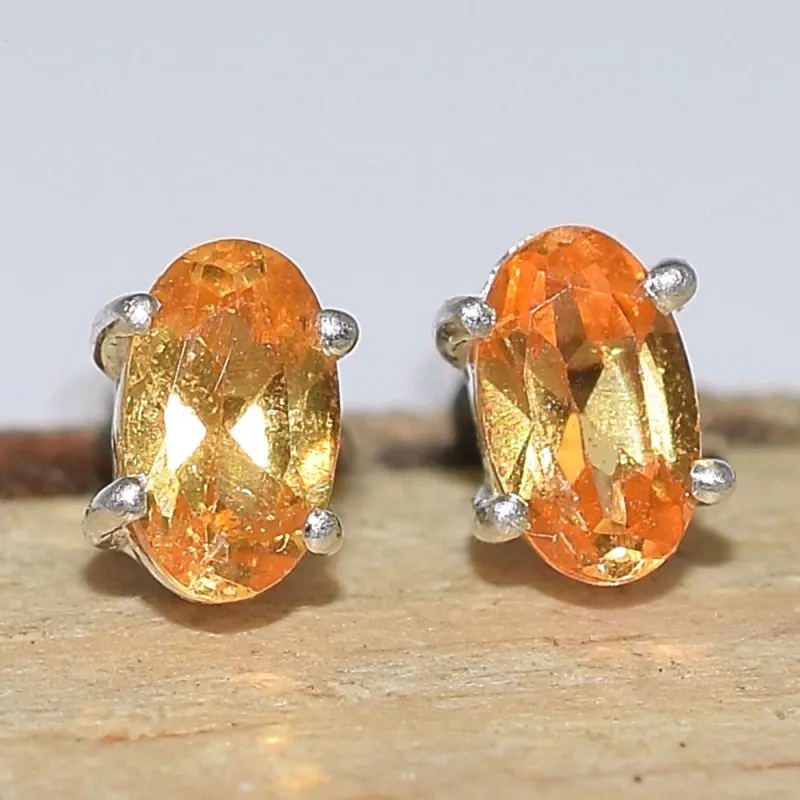 Clous d'oreilles Grenat mandarin oval facetté - Bijoux en Grenat