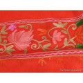 Grand châle rouge pour femme en laine fine brodée Pashminas laine et broderies NCT23