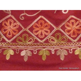Etole femme rouge en laine brodée Pashminas laine et broderies NCT24