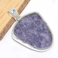Pendentif argent lepidolite forme écusson - Bijoux en Lepidolite