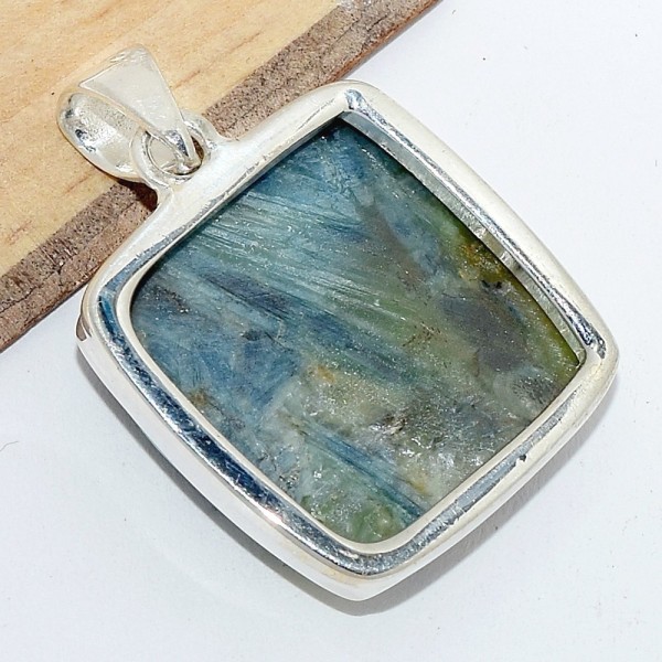 Pendentif Cyanite Mermaid carrée Bijoux en Cyanite Mermaid Sirène CWA107.1