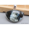 Pendentif Pierre de Lune noire larvikite semi-rond Pendentifs pierres naturelles PU71.2