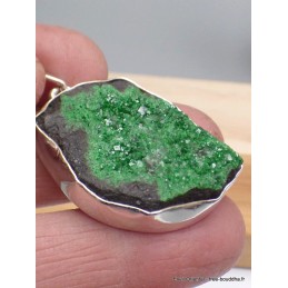 Gros Pendentif en Grenat vert Uvarovite brut Pendentifs pierres naturelles PU84.3
