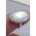 Bague ovale Pierre de lune arc-en-ciel taille 59 Bijoux en Pierre de lune CWA77.19