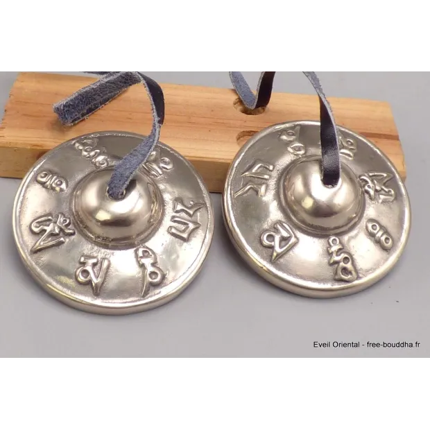 Tingshas tibétaines Mantra de Chenrezi 6,7 cm - Objets rituels bouddhistes