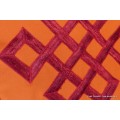 Housse de coussin Noeud sans fin couleur safran Housse de coussin bouddhiste HCM3