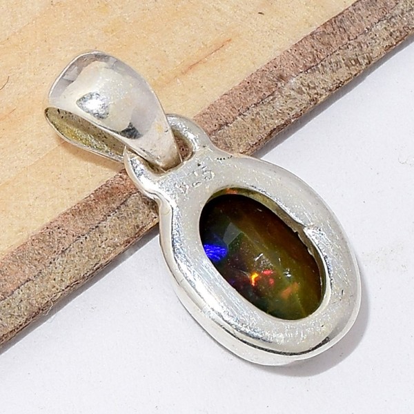 Pendentif Opale noire du Chili multicolore Pendentifs pierres naturelles CWA121