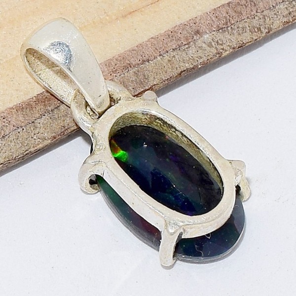 Rare Pendentif Opale noire du Chili bleue rouge Pendentifs pierres naturelles CWA121.3