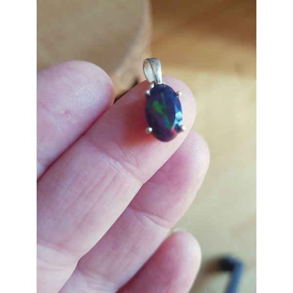 Rare Pendentif Opale noire du Chili bleue rouge Pendentifs pierres naturelles CWA121.3