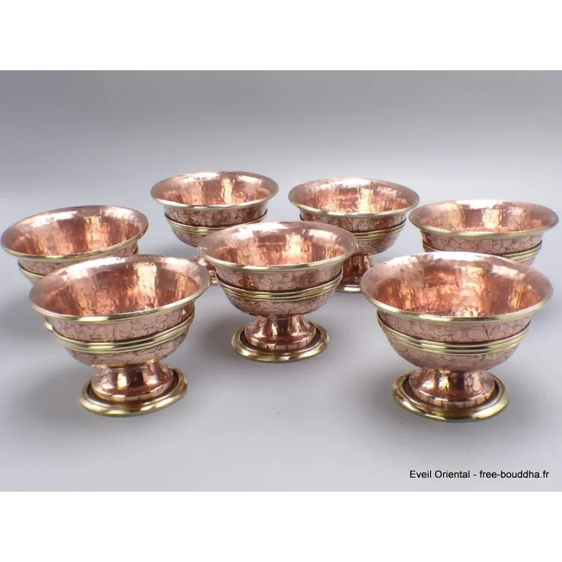 7 Bols d'offrandes en cuivre sur pied - Bols d'offrandes bouddhistes