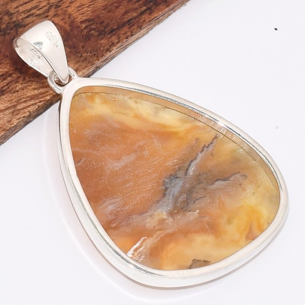 Pendentif Agate Plume de Graveyard asymétrique Bijoux en Agate Plume de Graveyard KB4