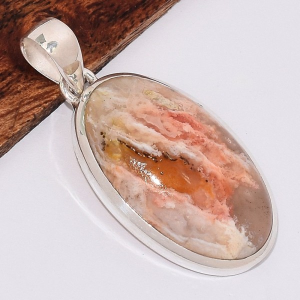 Pendentif en Agate Plume de Graveyard ovale 