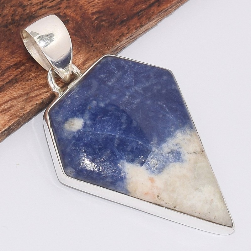 Pendentif Sodalite forme pointe 