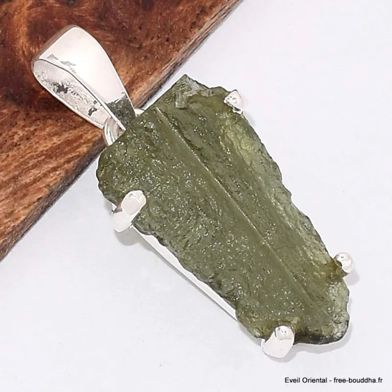 Pendentif en authentique Moldavite serti griffes - Bijoux en Moldavite