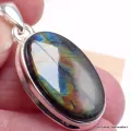 Pendentif Labradorite Spectrolite ovale aurores boréales - Bijoux en Labradorite