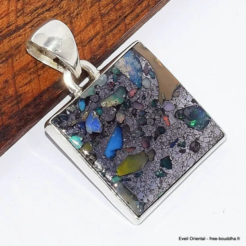 Pendentif Opale Ethiopienne sur Pyrite forme carrée (composite) - Bijoux en Opales