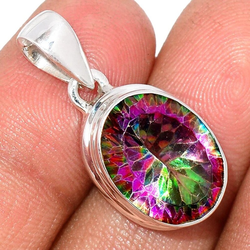 Pendentif Quartz Mystique forme ovale 