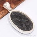 Pendentif authentique Nuumite ovale reflets bleus Pendentifs pierres naturelles BK85.1