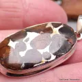 Gros Pendentif Authentique Pallasite forme ovale - Bijoux en Pallasite
