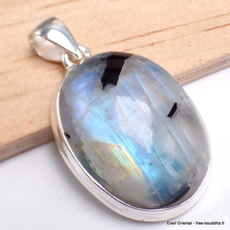 Authentique Pierre de Lune bleue sur Tourmaline 