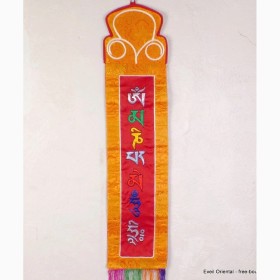 Tenture murale bouddhiste Mantra de Chenrezi rouge Tentures tibétaines Bouddha TMMC5