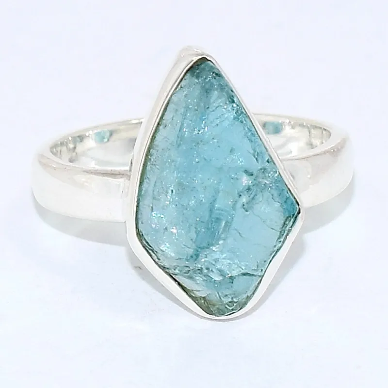 Bague asymétrique en Apatite bleu néon taille 55 - Bijoux en Apatite bleue